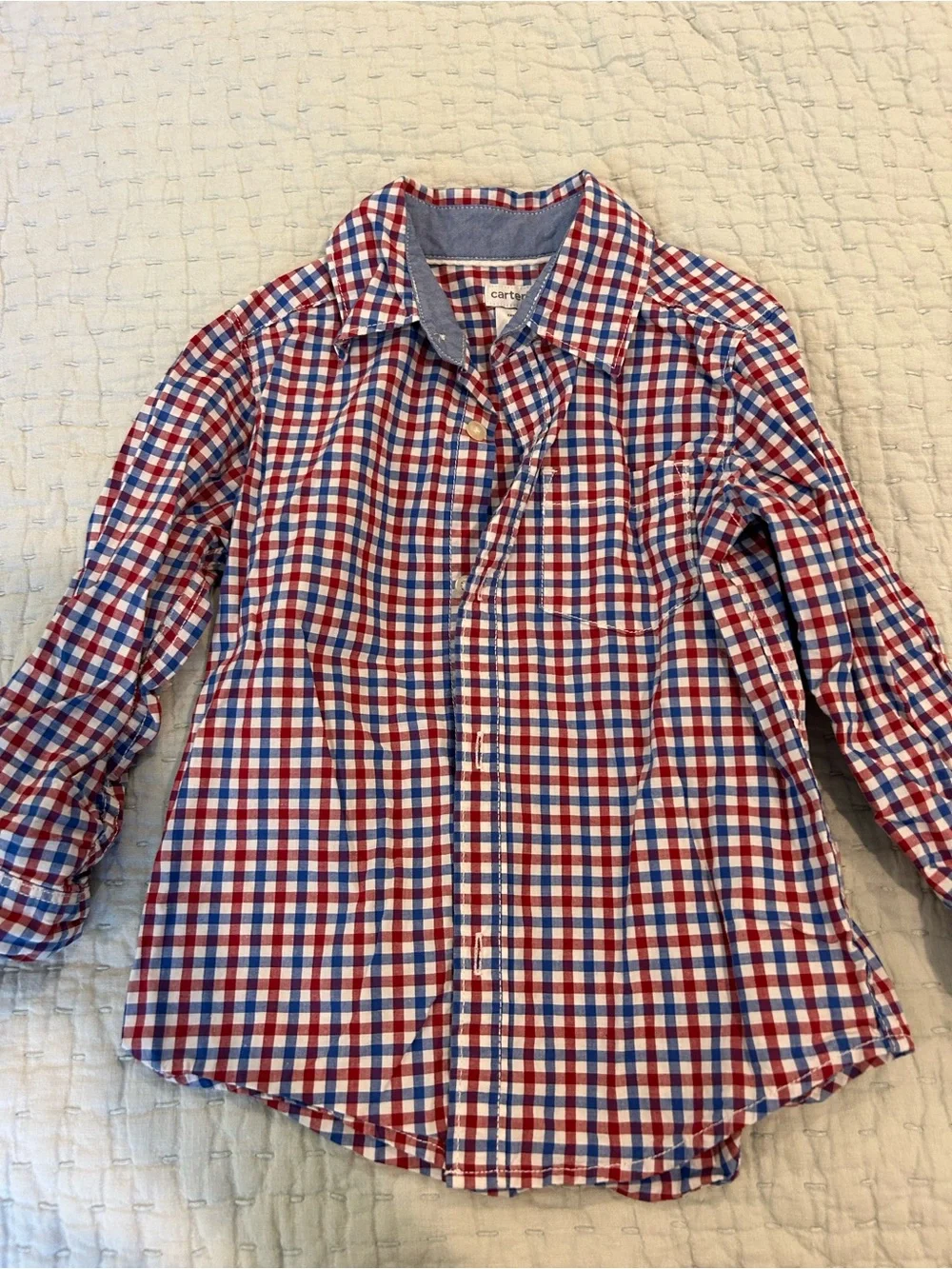 Carter’s boys button-down. Size 3T.